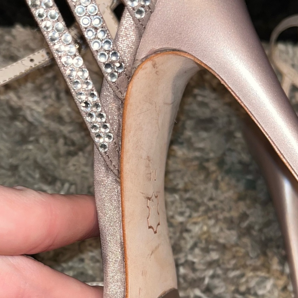 Boutique 9 size 7 women’s bedazzled platform heels - Picture 8 of 16